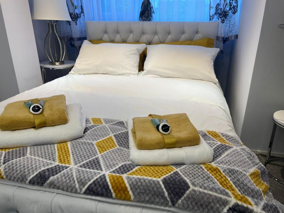Apartment Luxe Free Wifi, Free Parking, Free Netflix Friern Barnet Bagian luar foto