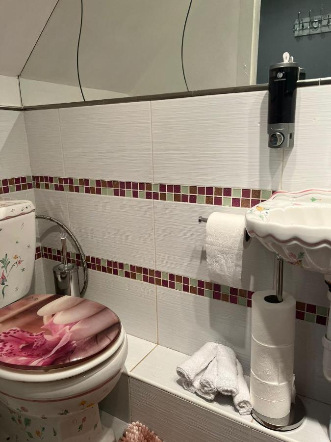 Apartment Luxe Free Wifi, Free Parking, Free Netflix Friern Barnet Bagian luar foto
